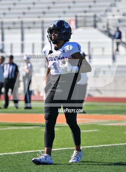 Thumbnail 2 in College Station vs. Smithson Valley (UIL Football 5A Division 1 Region III Semifinal) photogallery.