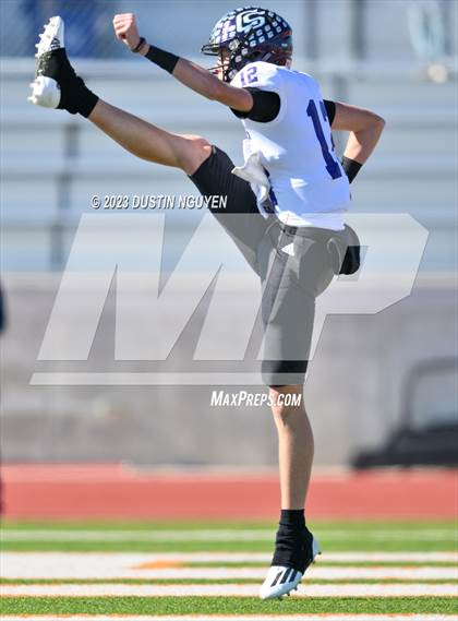 Thumbnail 3 in College Station vs. Smithson Valley (UIL Football 5A Division 1 Region III Semifinal) photogallery.