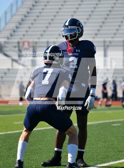 Thumbnail 1 in College Station vs. Smithson Valley (UIL Football 5A Division 1 Region III Semifinal) photogallery.