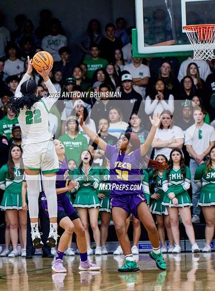 Thumbnail 1 in Oakland Tech @ St. Mary's (CIF NorCal D2 Final) photogallery.