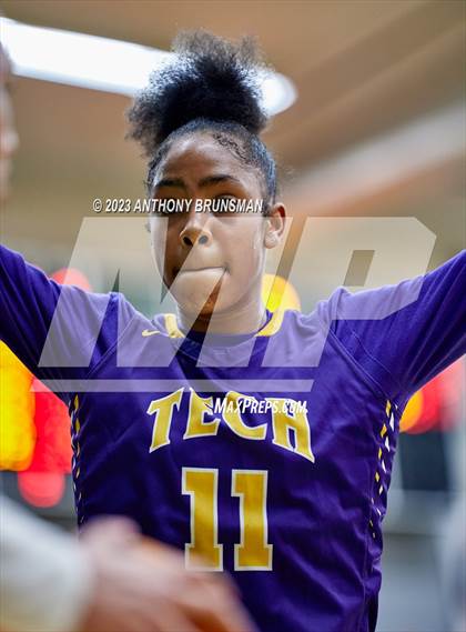 Thumbnail 3 in Oakland Tech @ St. Mary's (CIF NorCal D2 Final) photogallery.