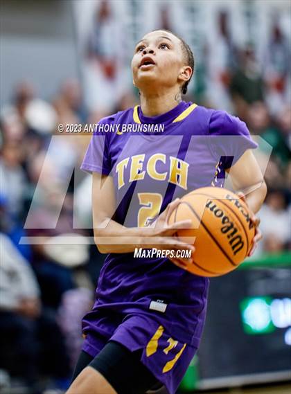 Thumbnail 2 in Oakland Tech @ St. Mary's (CIF NorCal D2 Final) photogallery.
