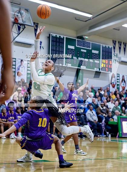 Thumbnail 1 in Oakland Tech @ St. Mary's (CIF NorCal D2 Final) photogallery.