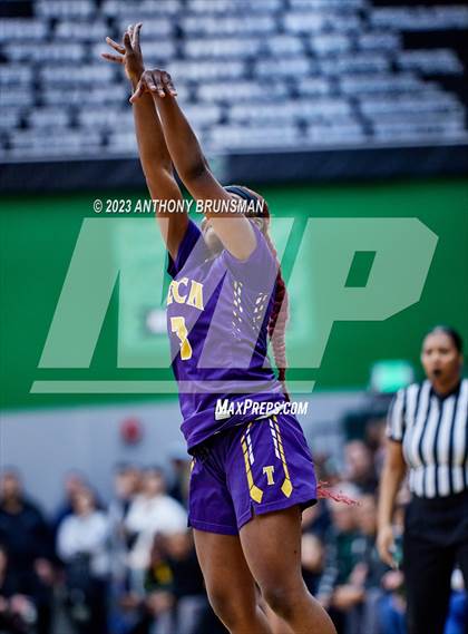 Thumbnail 3 in Oakland Tech @ St. Mary's (CIF NorCal D2 Final) photogallery.