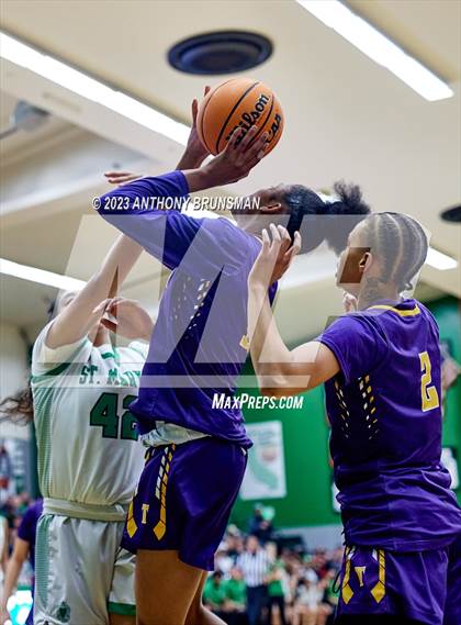Thumbnail 3 in Oakland Tech @ St. Mary's (CIF NorCal D2 Final) photogallery.