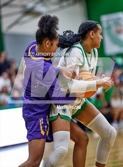 Thumbnail 3 in Oakland Tech @ St. Mary's (CIF NorCal D2 Final) photogallery.