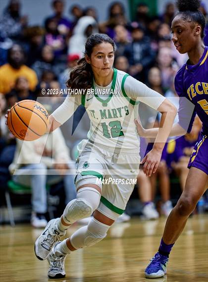 Thumbnail 3 in Oakland Tech @ St. Mary's (CIF NorCal D2 Final) photogallery.