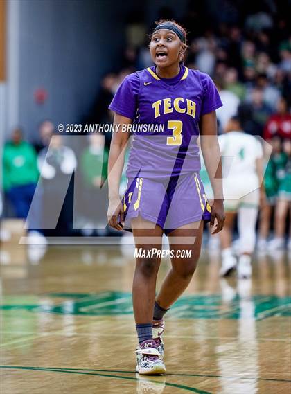 Thumbnail 3 in Oakland Tech @ St. Mary's (CIF NorCal D2 Final) photogallery.