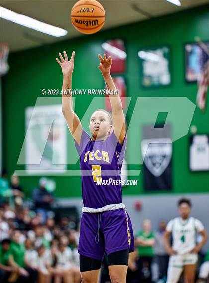 Thumbnail 3 in Oakland Tech @ St. Mary's (CIF NorCal D2 Final) photogallery.