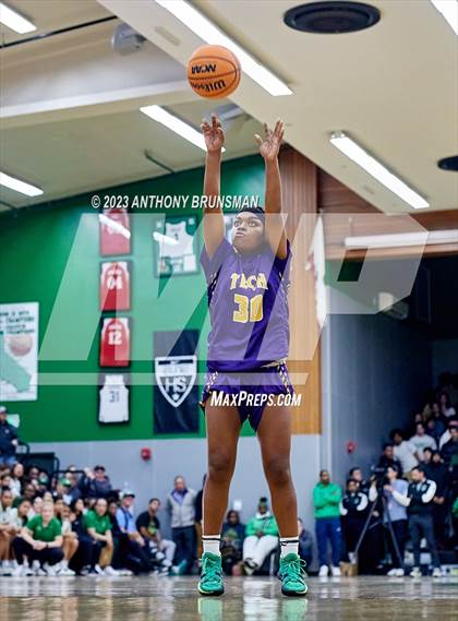 Thumbnail 2 in Oakland Tech @ St. Mary's (CIF NorCal D2 Final) photogallery.