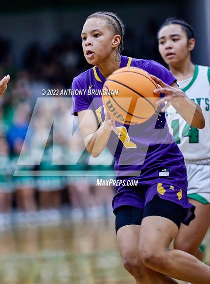 Thumbnail 2 in Oakland Tech @ St. Mary's (CIF NorCal D2 Final) photogallery.