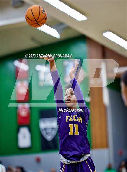 Thumbnail 1 in Oakland Tech @ St. Mary's (CIF NorCal D2 Final) photogallery.