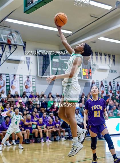Thumbnail 2 in Oakland Tech @ St. Mary's (CIF NorCal D2 Final) photogallery.