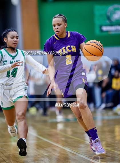 Thumbnail 1 in Oakland Tech @ St. Mary's (CIF NorCal D2 Final) photogallery.
