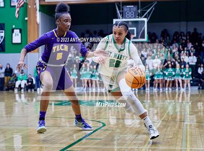 Thumbnail 2 in Oakland Tech @ St. Mary's (CIF NorCal D2 Final) photogallery.