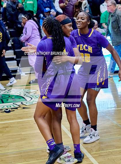 Thumbnail 3 in Oakland Tech @ St. Mary's (CIF NorCal D2 Final) photogallery.
