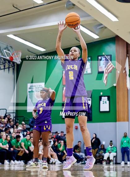 Thumbnail 3 in Oakland Tech @ St. Mary's (CIF NorCal D2 Final) photogallery.
