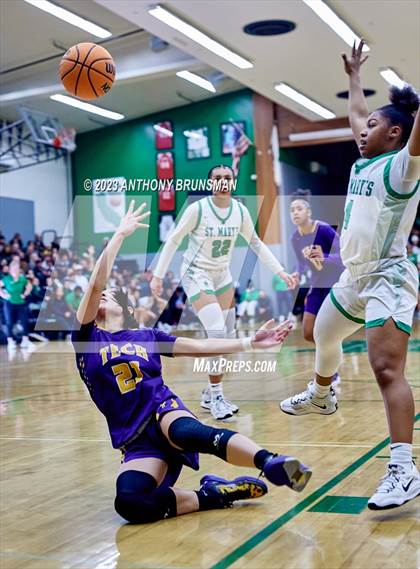 Thumbnail 3 in Oakland Tech @ St. Mary's (CIF NorCal D2 Final) photogallery.