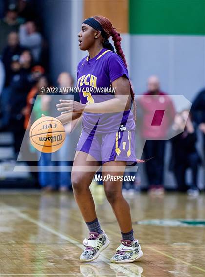 Thumbnail 1 in Oakland Tech @ St. Mary's (CIF NorCal D2 Final) photogallery.