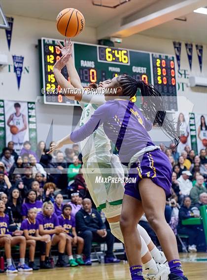 Thumbnail 1 in Oakland Tech @ St. Mary's (CIF NorCal D2 Final) photogallery.