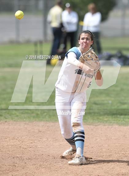 Thumbnail 2 in Valencia vs. Villa Park (Michelle Carew Classic) photogallery.