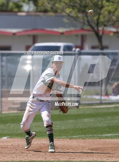 Thumbnail 3 in Dinuba @ Fowler photogallery.