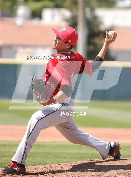Thumbnail 1 in Dinuba @ Fowler photogallery.