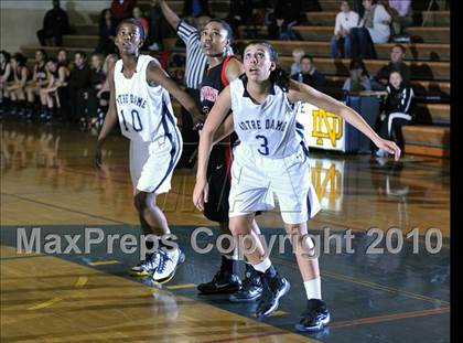 Thumbnail 3 in Harvard-Westlake @ Notre Dame photogallery.