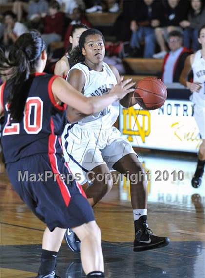Thumbnail 2 in Harvard-Westlake @ Notre Dame photogallery.