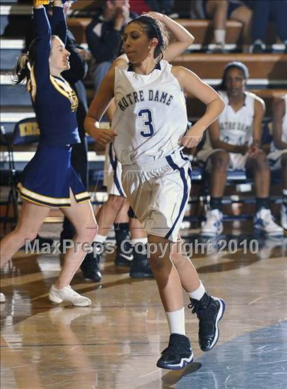 Thumbnail 3 in Harvard-Westlake @ Notre Dame photogallery.