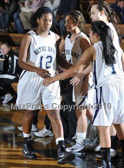 Thumbnail 2 in Harvard-Westlake @ Notre Dame photogallery.