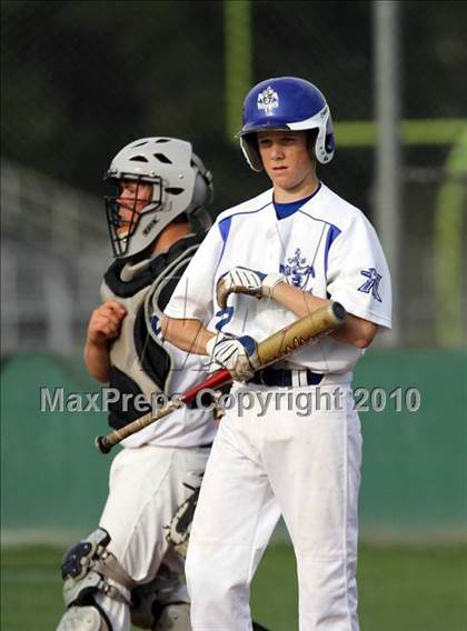 Thumbnail 3 in Northeast Christian vs Sacred Heart (TAPPS 1A/2A Regional) photogallery.