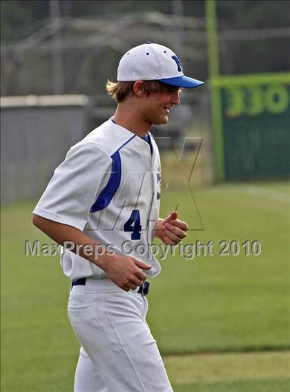 Thumbnail 1 in Northeast Christian vs Sacred Heart (TAPPS 1A/2A Regional) photogallery.