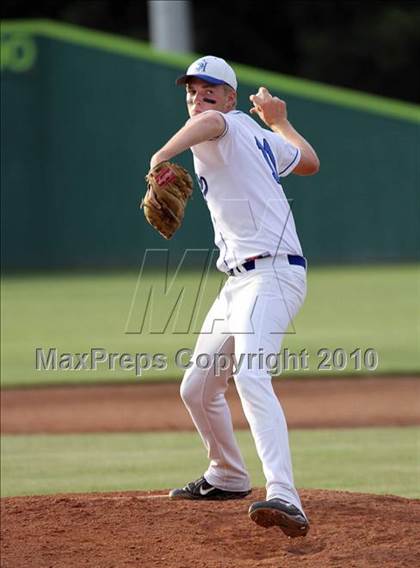 Thumbnail 2 in Northeast Christian vs Sacred Heart (TAPPS 1A/2A Regional) photogallery.