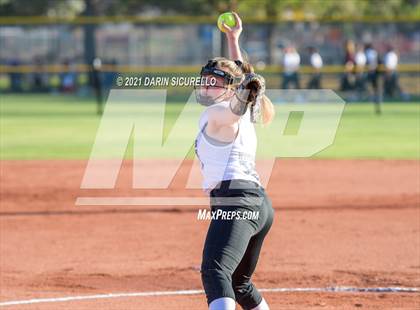 Thumbnail 3 in Valley Union vs Joseph City (AIA 1A round 1 Playoff) photogallery.