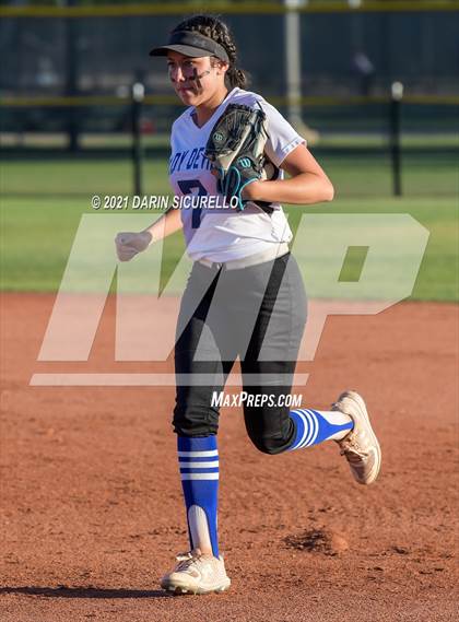 Thumbnail 1 in Valley Union vs Joseph City (AIA 1A round 1 Playoff) photogallery.