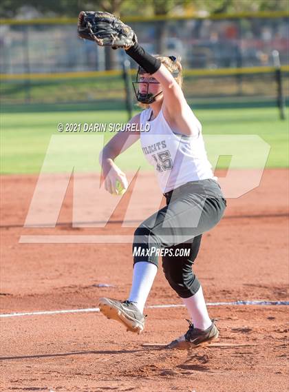 Thumbnail 2 in Valley Union vs Joseph City (AIA 1A round 1 Playoff) photogallery.