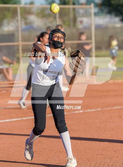 Thumbnail 1 in Valley Union vs Joseph City (AIA 1A round 1 Playoff) photogallery.