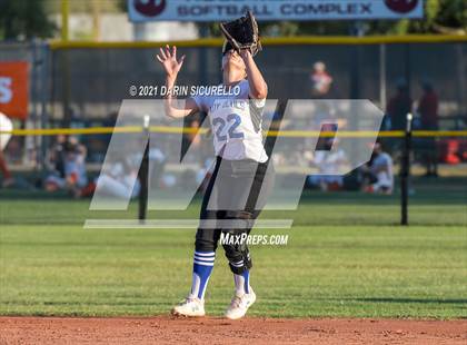 Thumbnail 3 in Valley Union vs Joseph City (AIA 1A round 1 Playoff) photogallery.