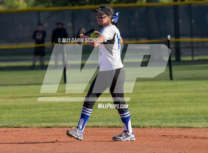 Thumbnail 3 in Valley Union vs Joseph City (AIA 1A round 1 Playoff) photogallery.
