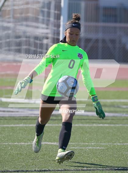 Thumbnail 3 in Mission Hills vs. Nolan Catholic (23rd Annual SoCal Soccer Classic) photogallery.