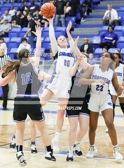 Thumbnail 1 in Dallas Christian vs. Southwest Christian School (TAPPS 5A Regional Semifinal) photogallery.
