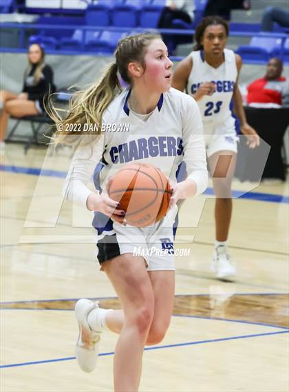 Thumbnail 3 in Dallas Christian vs. Southwest Christian School (TAPPS 5A Regional Semifinal) photogallery.