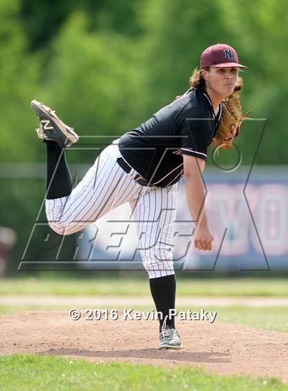 Thumbnail 2 in North Haven vs. Avon (CIAC Class L Quarterfinal) photogallery.