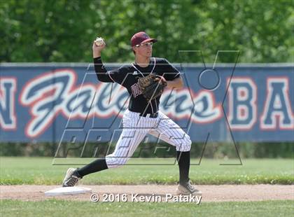 Thumbnail 3 in North Haven vs. Avon (CIAC Class L Quarterfinal) photogallery.
