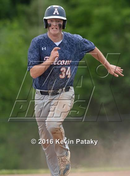 Thumbnail 2 in North Haven vs. Avon (CIAC Class L Quarterfinal) photogallery.