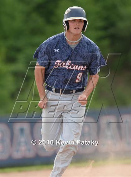 Thumbnail 1 in North Haven vs. Avon (CIAC Class L Quarterfinal) photogallery.