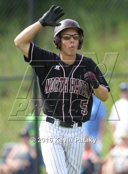 Thumbnail 3 in North Haven vs. Avon (CIAC Class L Quarterfinal) photogallery.