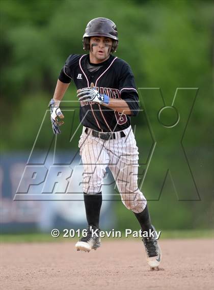 Thumbnail 3 in North Haven vs. Avon (CIAC Class L Quarterfinal) photogallery.