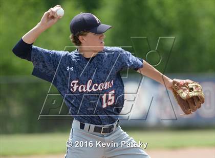 Thumbnail 3 in North Haven vs. Avon (CIAC Class L Quarterfinal) photogallery.